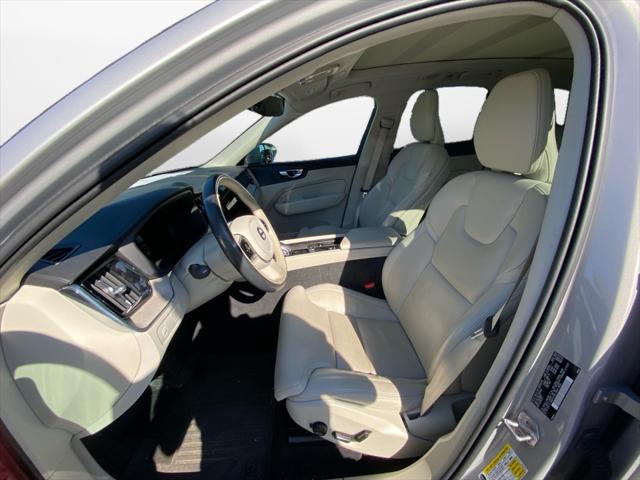 2022 Volvo XC60 B5 Inscription