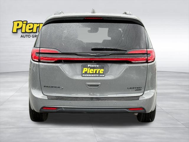 2022 Chrysler Pacifica Limited AWD