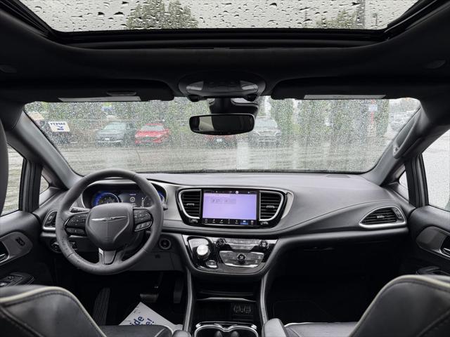 2022 Chrysler Pacifica Limited AWD