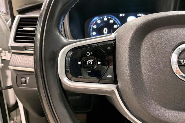 2020 Volvo XC90 T5 Momentum 7 Passenger