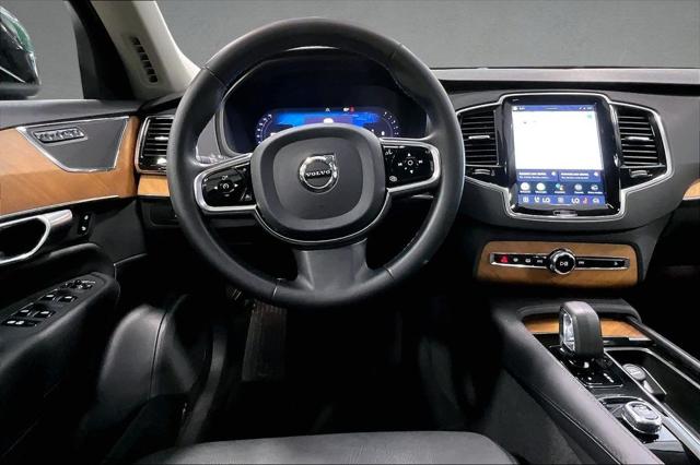2023 Volvo XC90 B5 Plus
