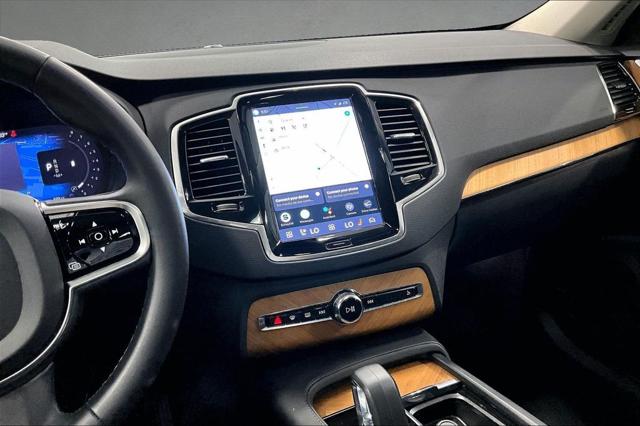 2023 Volvo XC90 B5 Plus
