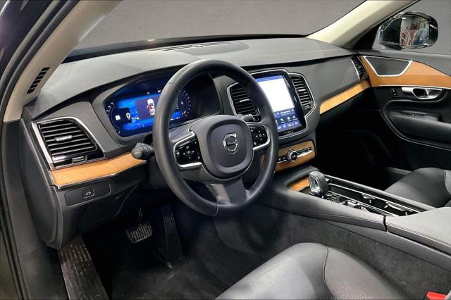 2023 Volvo XC90 B5 Plus