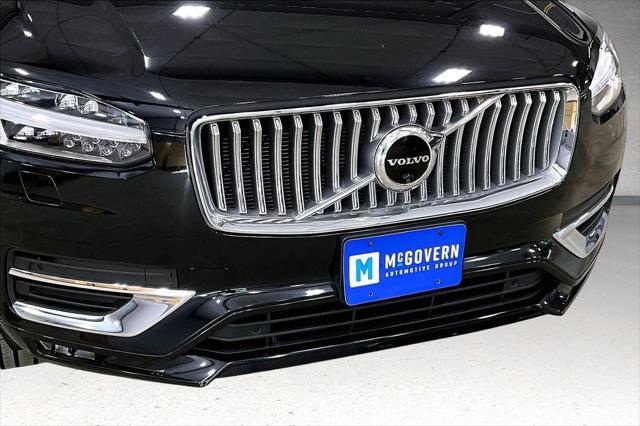 2023 Volvo XC90 B5 Plus