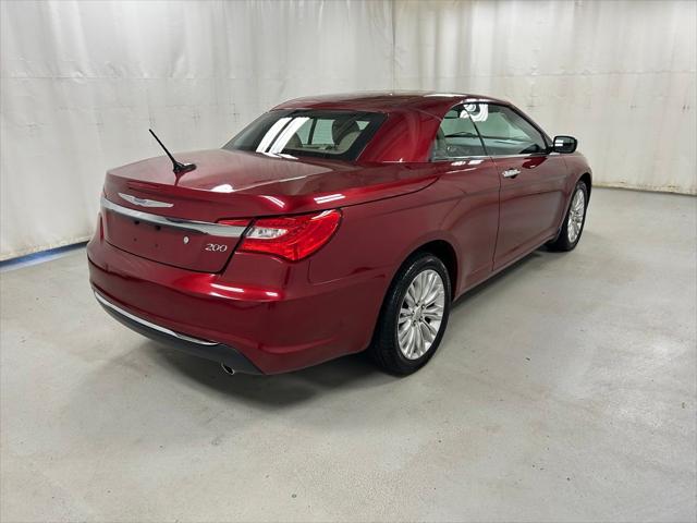 2013 Chrysler 200 Limited