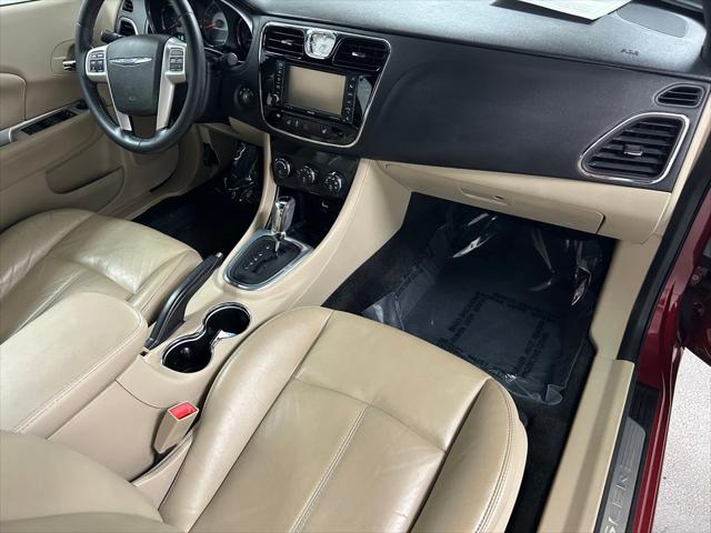 2013 Chrysler 200 Limited