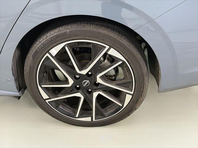 2024 Nissan Sentra SR Xtronic CVT
