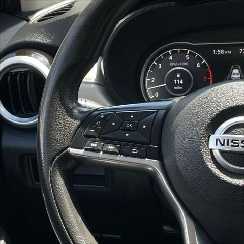 2021 Nissan Versa SV Xtronic CVT
