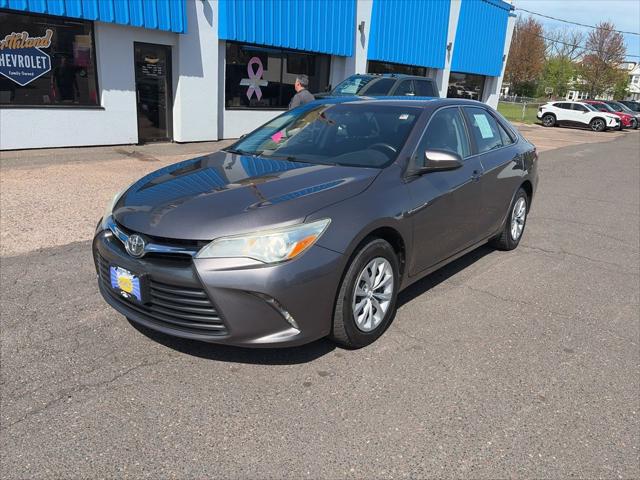 2016 Toyota Camry LE for sale in Superior, WI