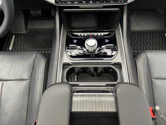 2023 Jeep Wagoneer Series III 4x4