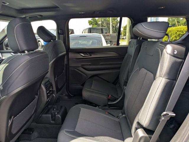 2026 Jeep Grand Cherokee L Altitude 4x2