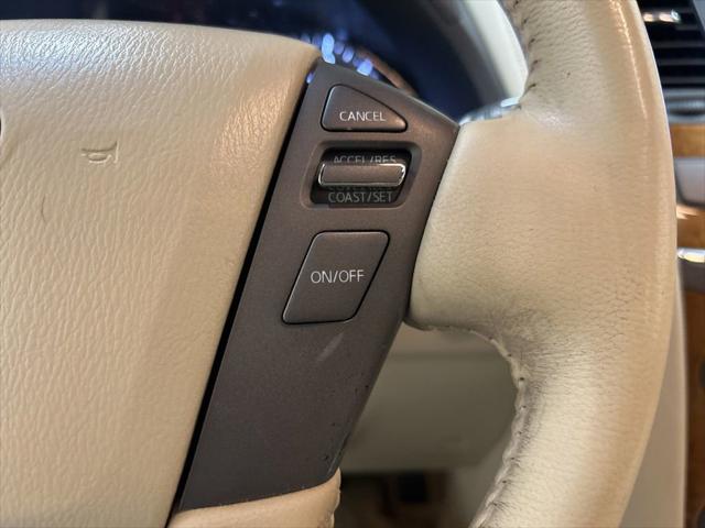 2013 INFINITI QX56 Base