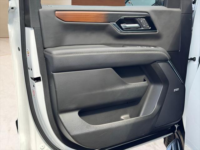 2025 GMC Yukon XL 4WD Denali