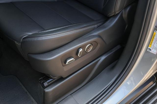 2025 GMC Yukon XL 4WD Denali