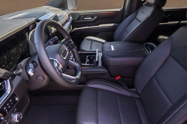 2025 GMC Yukon XL 4WD Denali