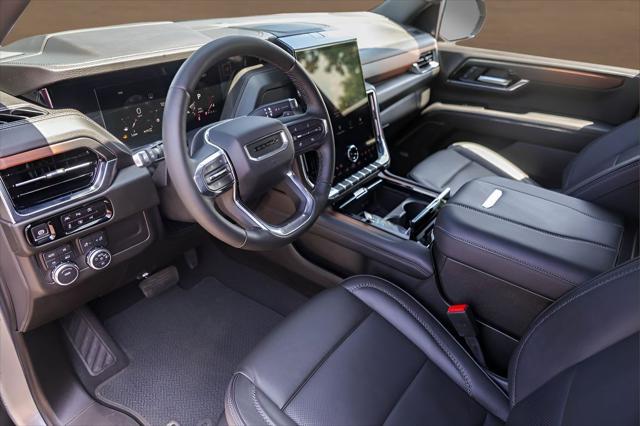 2025 GMC Yukon XL 4WD Denali