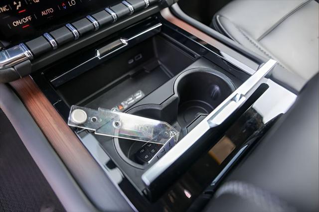 2025 GMC Yukon XL 4WD Denali