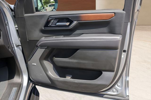 2025 GMC Yukon XL 4WD Denali