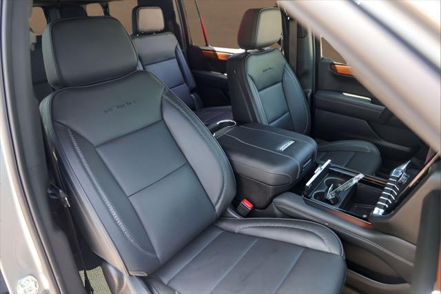 2025 GMC Yukon XL 4WD Denali