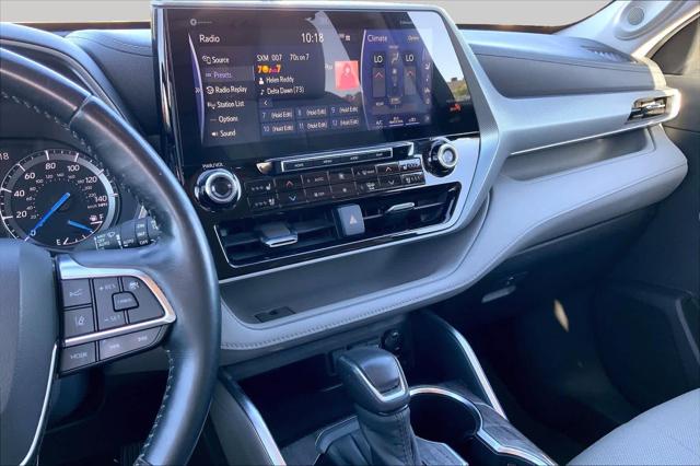 Used 2020 Toyota Highlander Hybrid Platinum For Sale in Lubbock, TX