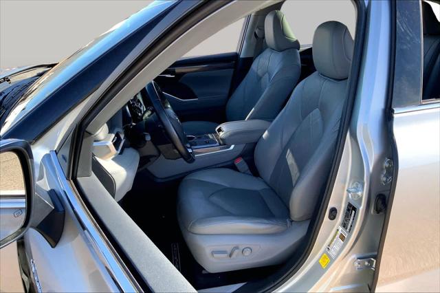 Used 2020 Toyota Highlander Hybrid Platinum For Sale in Lubbock, TX