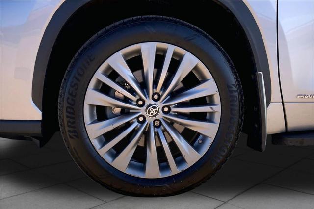 Used 2020 Toyota Highlander Hybrid Platinum For Sale in Lubbock, TX