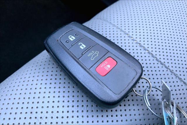 Used 2020 Toyota Highlander Hybrid Platinum For Sale in Lubbock, TX