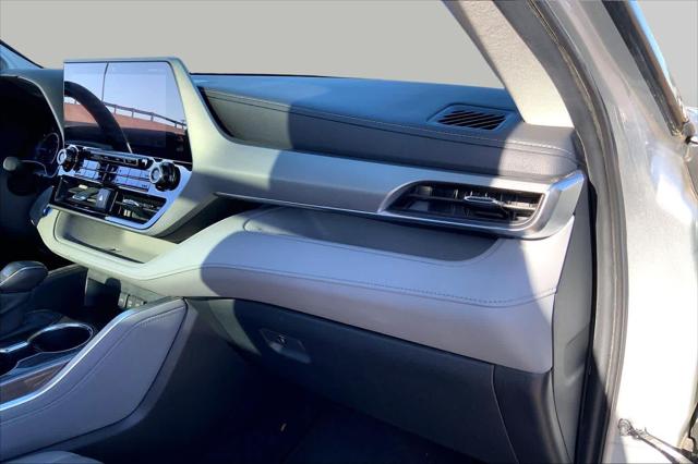 Used 2020 Toyota Highlander Hybrid Platinum For Sale in Lubbock, TX