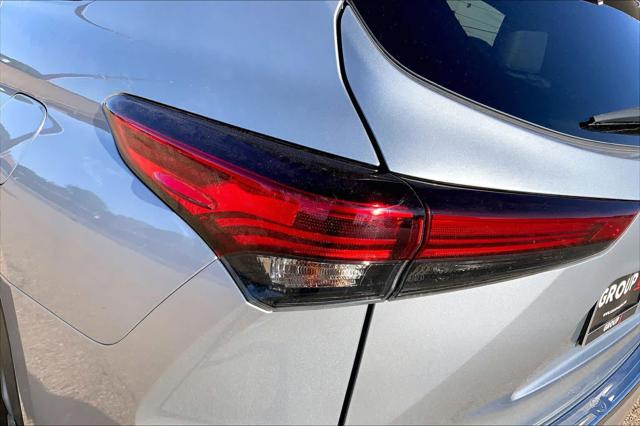 Used 2020 Toyota Highlander Hybrid Platinum For Sale in Lubbock, TX