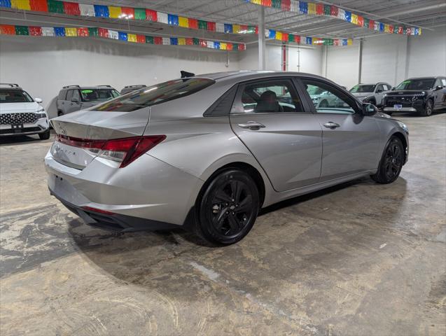 2023 Hyundai Elantra SEL 2023 Hyundai Elantra SEL
