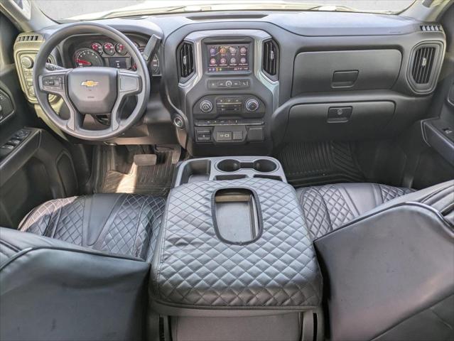2025 Chevrolet Silverado 1500 4WD Crew Cab Short Bed Custom