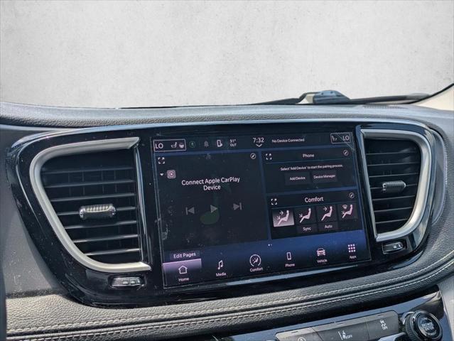 2022 Chrysler Pacifica Touring L AWD