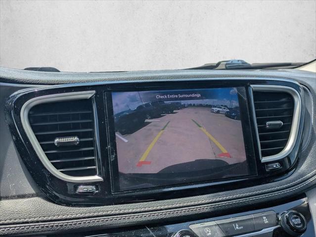 2022 Chrysler Pacifica Touring L AWD