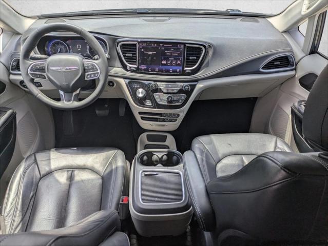 2022 Chrysler Pacifica Touring L AWD
