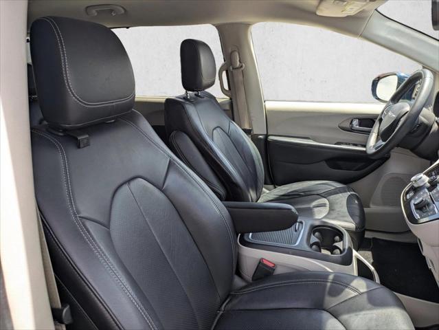 2022 Chrysler Pacifica Touring L AWD