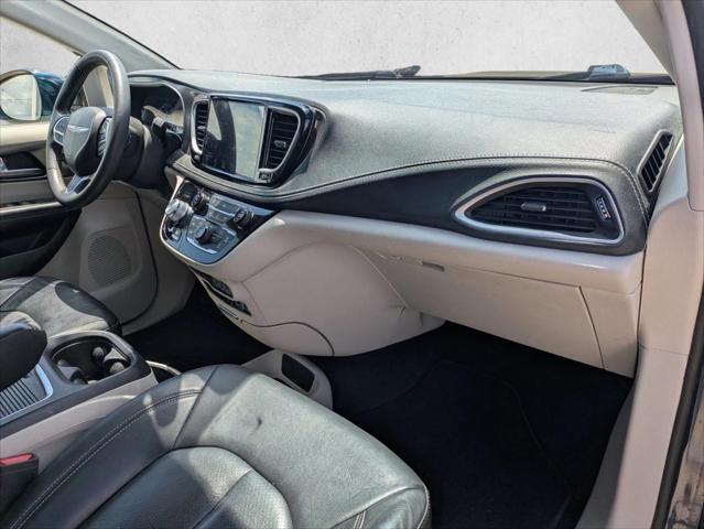 2022 Chrysler Pacifica Touring L AWD