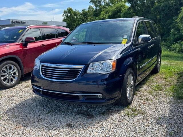 2016 Chrysler Town & Country Touring-L Anniversary Edition