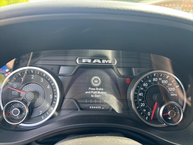 2022 Ram 1500 Big Horn Quad Cab 4x4 6'4" Box