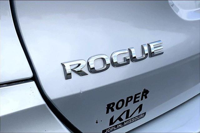 2020 Nissan Rogue SV FWD