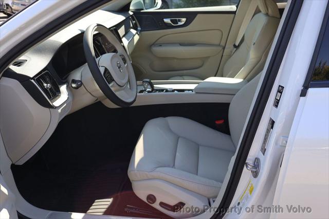 2026 Volvo V60 Cross Country Plus, B5 AWD Gas (mild hybrid)