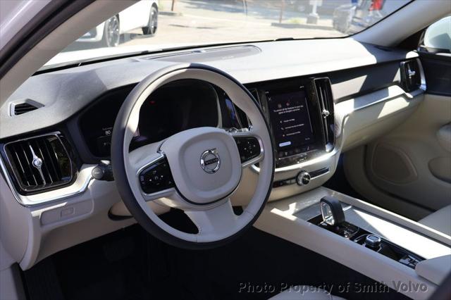 2026 Volvo V60 Cross Country Plus, B5 AWD Gas (mild hybrid)