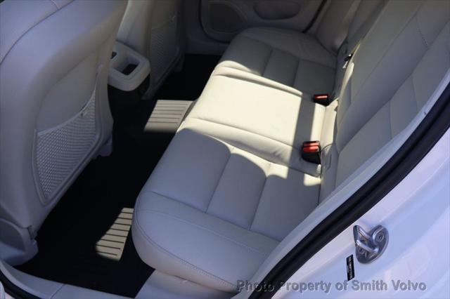 2026 Volvo V60 Cross Country Plus, B5 AWD Gas (mild hybrid)