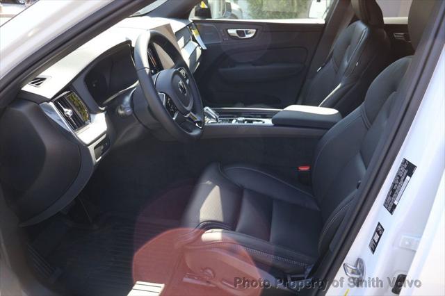 2026 Volvo XC60 Plug-In Hybrid Black Edition Ultra, T8 AWD Electric/Gasoline, Dark