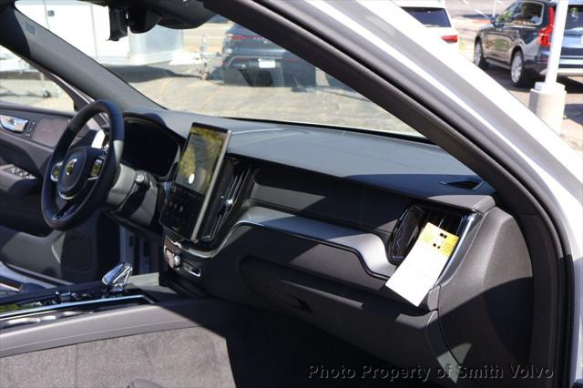2026 Volvo XC60 Plug-In Hybrid Black Edition Ultra, T8 AWD Electric/Gasoline, Dark