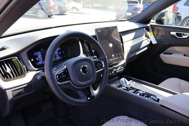 2026 Volvo XC60 B5 Plus