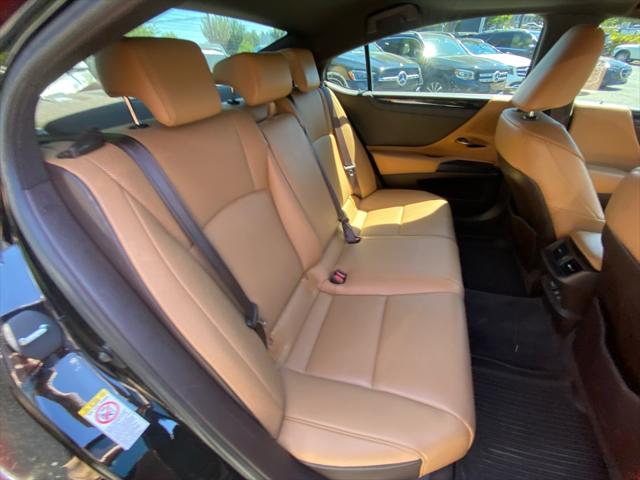 2019 Lexus ES 350 Unknown