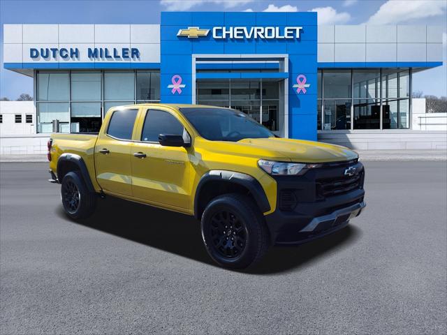 2023 Chevrolet Colorado 4WD Crew Cab Short Box Trail Boss for sale in Huntington, WV