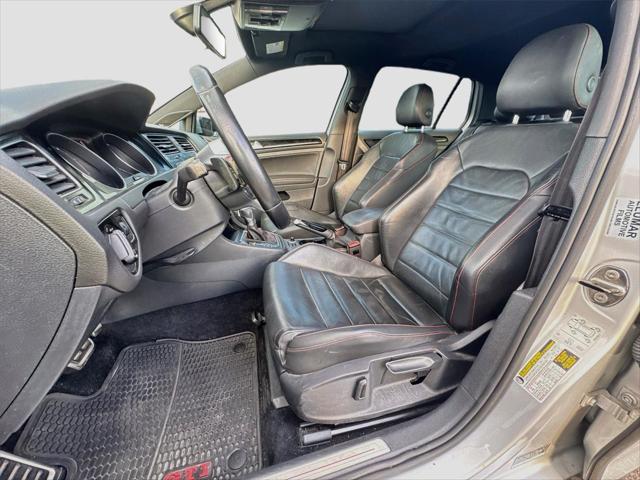 2016 Volkswagen Golf GTI SE 4-Door