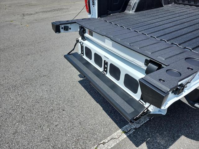 2026 GMC Sierra 1500 Crew Cab, Short Bed, SLT, 4WD