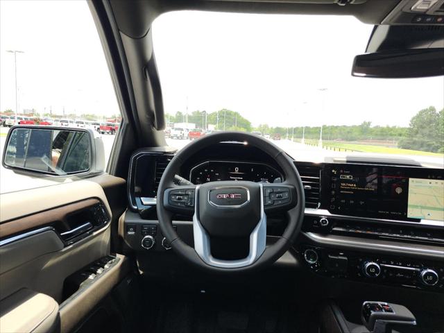 2026 GMC Sierra 1500 Crew Cab, Short Bed, SLT, 4WD